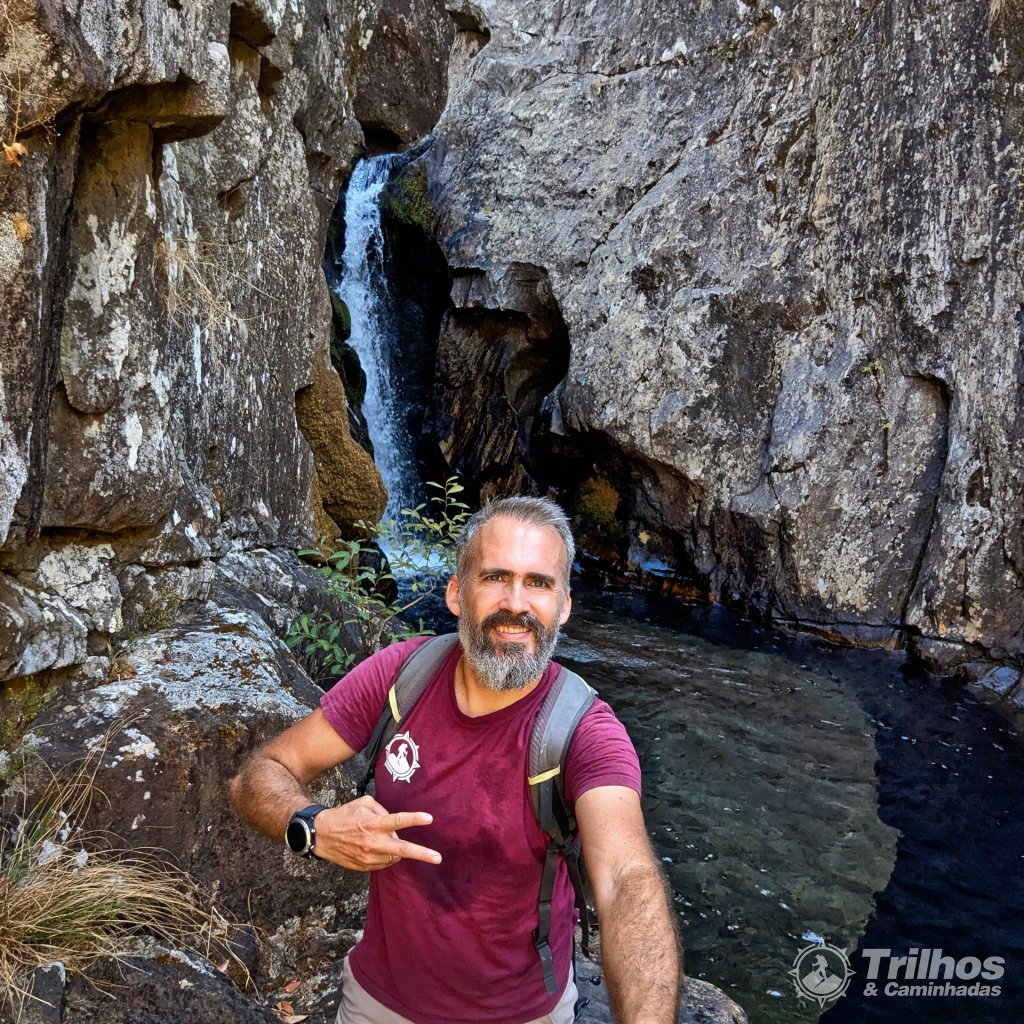 De Cabreiros a Rio de Frades com subida ao Cando pelas Goelas do Mundo