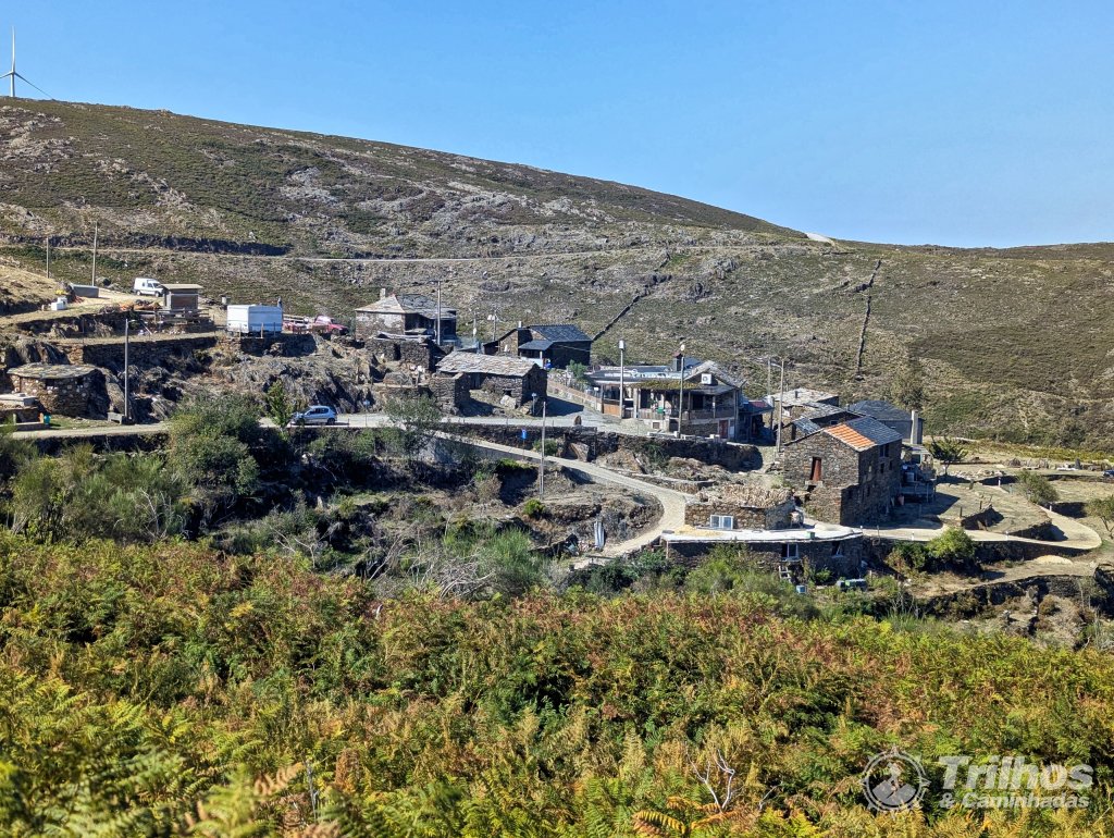De Cabreiros a Rio de Frades com subida ao Cando pelas Goelas do Mundo
